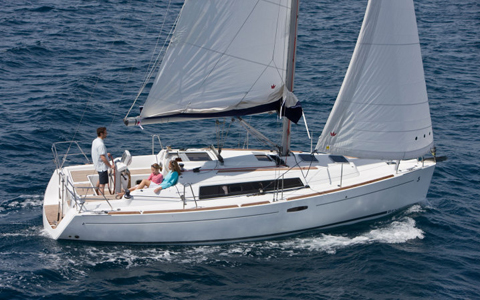 Beneteau Sailboat Repairs in and near Grosse Pointe Michigan